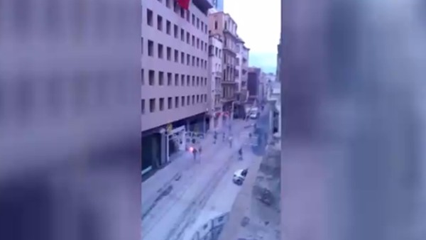 Fenerbahçe-Olympiakos taraftarları kavga etti