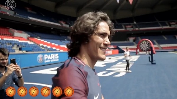 Cavani baskette yeteneğini konuşturdu
