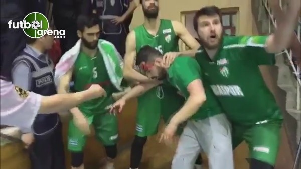 Basketbolda Bursaspor'un maçında kan aktı