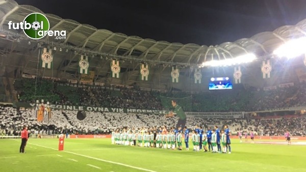 Konyasporlu taraftarlardan tarihe geçen 4 boyutlu koreografi 