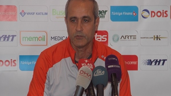 Eyüp Arın: 'Düşerken ayakta kalmamız için kazanmaktan başka çaremiz yok'