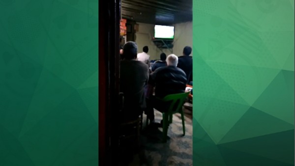 Fenerbahçe'nin golünden sonra bir köy kahvesi