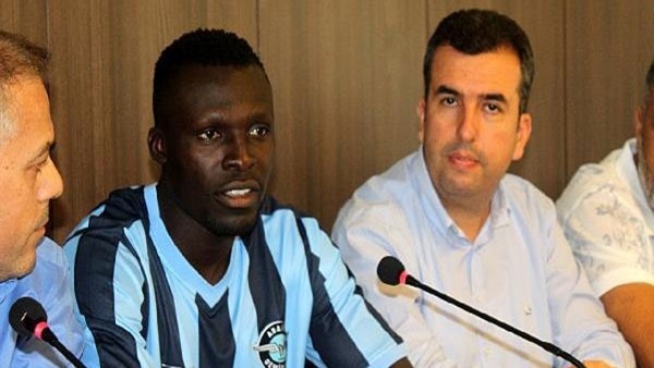 Atakora, Adana Demirspor'e imza attı