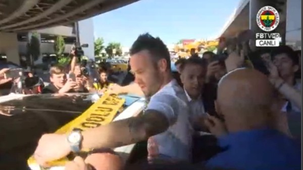 Valbuena, İstanbul'a geldi