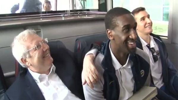 Aziz Yıldırım ile Ekpe Udoh'un samimi sohbeti!