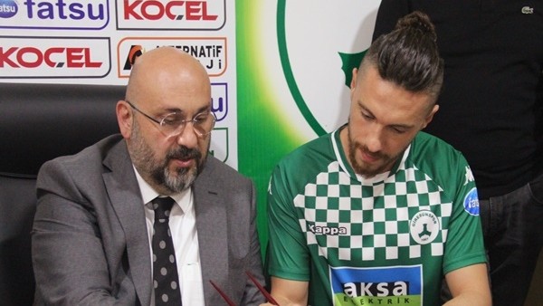 Giresunspor, Gökhan Süzen'e imza attırdı
