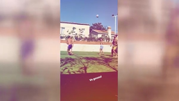 Arda Turan ve Mesut Özil aynı takımda!