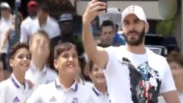 Benzema, New York'taki Real Madrid tesislerini ziyaret etti