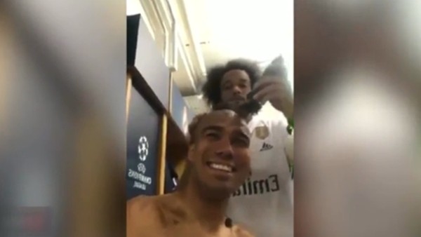 Marcelo, Casemiro'nun saçlarını kesti!