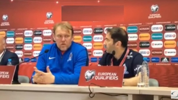 Prosinecki, Bursaspor sorusuna sinirlenip bardağı kırdı