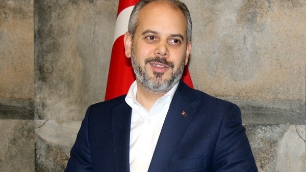 Bakan Kılıç: "Milli takımda bayrağımızın altında birleşelim"