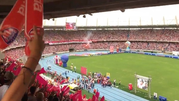 Teofilo Gutierrez'in imza törenine 40 bin taraftar katıldı