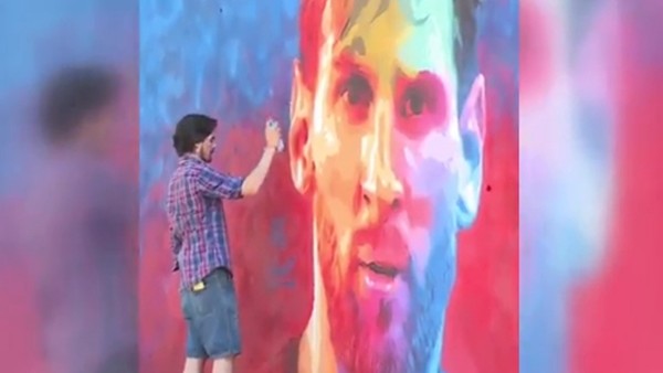 İspanyol sokak sanatçısından Messi graffitisi!