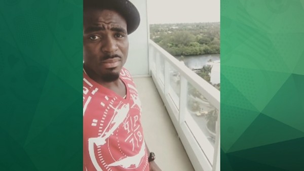 Emenike tatil için Miami'de!