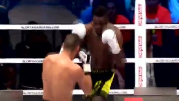 Galibiyete sevinirken çenesini kırdılar!