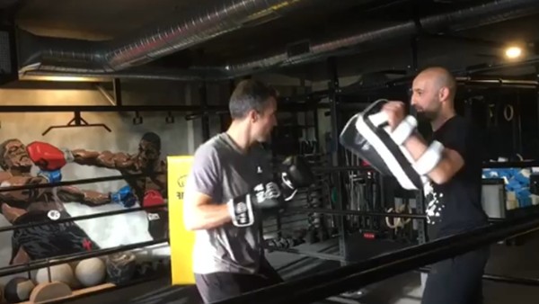 Robin van Persie'den boks antrenmanı