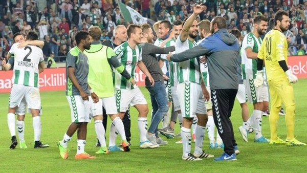 Medipol Başakşehir - Atiker Konyaspor maçından kareler