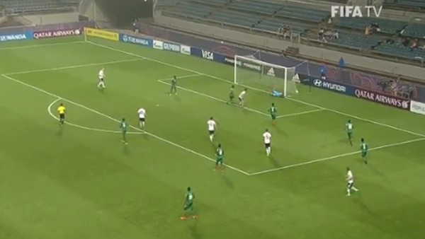 Türk asıllı Suat Serdar'ın golü mest etti!