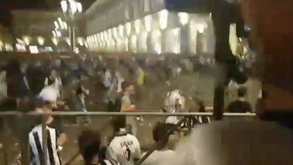 Juventus maçının izlendiği alanda patlama şüphesi