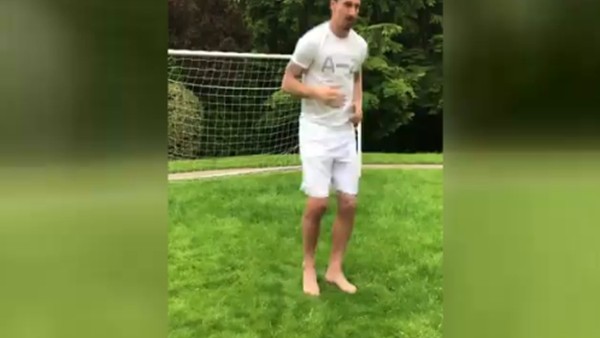 Zlatan Ibrahimovic çalışmalara başladı