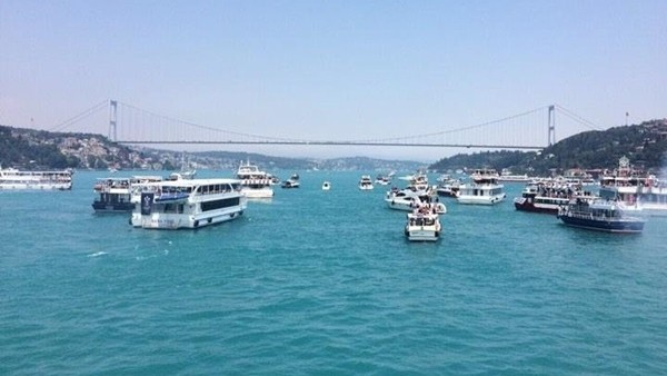 Beşiktaş taraftarı şampiyonluğu kutlamaya hazırlanıyor