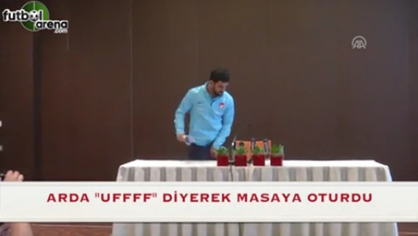 Arda'nın basın toplantısında ilginç an!