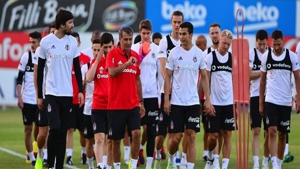 Beşiktaş top başı yaptı