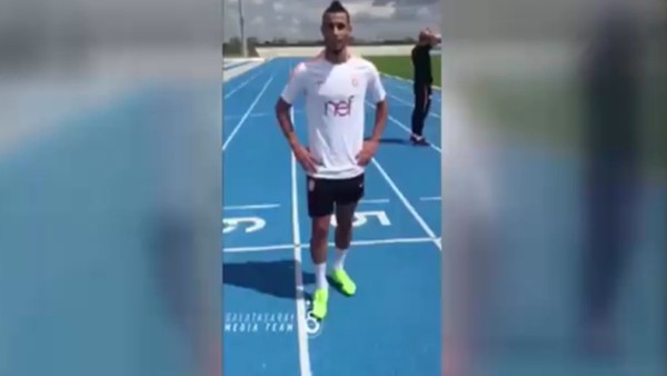 Belhanda Türkçe'yi söktü!