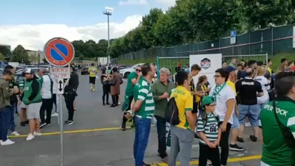 Fenerbahçe - Sporting Lizbon maçı öncesi taraftarların bekleyişi