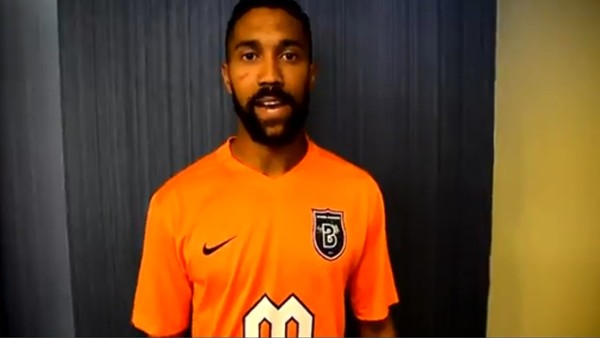 Başakşehir, Gael Clichy'yi böyle duyurdu!