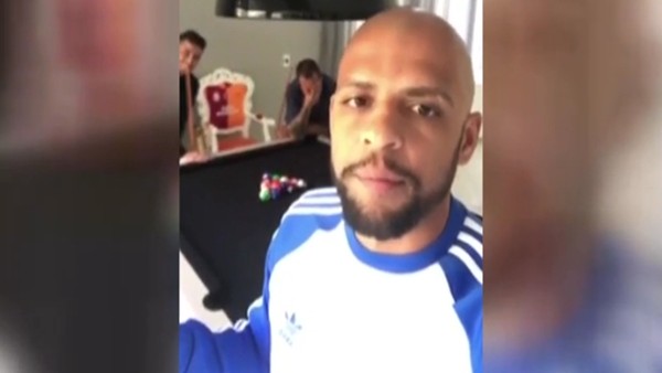 Felipe Melo'dan mesaj var!