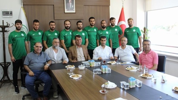 Sivas Belediyespor 10 futbolcuyla sözleşme imzaladı