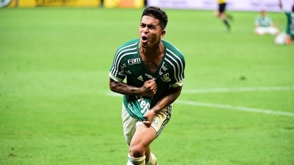 Beşiktaş'ın gözdesi Dudu çivi gibi çaktı!