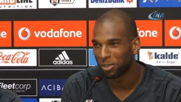 Ryan Babel: "Lionel Messi'yi almalarını isterim!"
