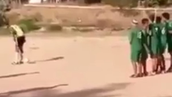 Futbolun kimyasını bozan frikik golü!