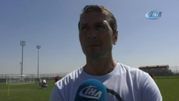 Bayram Bektaş: "İstediğimiz futbol anlayışını yavaş yavaş sahaya yansıtıyoruz"