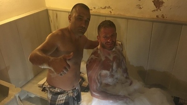 İsmail Balaban, hamam geleneğini bozmadı