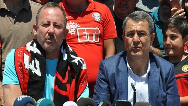 Eskişehirspor, Sergen Yalçın ile 1 yıllık sözleşme imzaladı