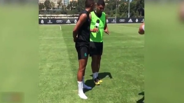 Marcelo'dan Danilo'ya sürpriz!