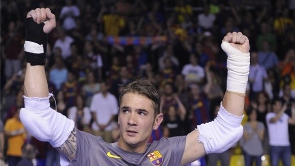 Barcelona kalecisinden harika gol