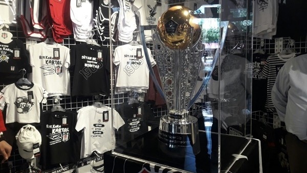 Beşiktaş'ın şampiyonluk kupası Kayseri'de!