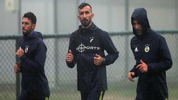Fenerbahçe'de 3 isim ayrı çalıştı