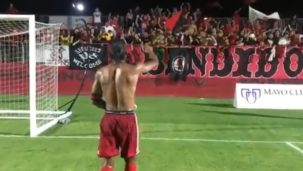 Didier Drogba taraftarları böyle coşturdu