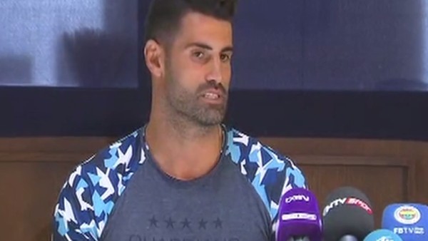 Volkan Demirel imzayı attı!