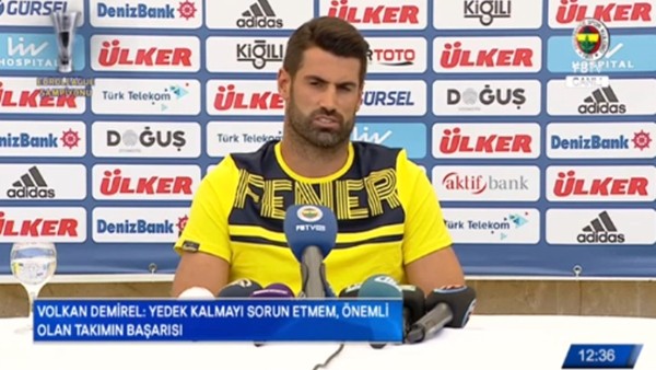 Volkan Demirel'den Ersun Yanal'a gönderme!