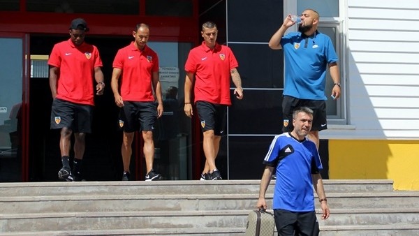 Kayserispor, kamp için Erzurum'a gitti