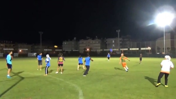 Hasan Çavuşoğlu'ndan futbolcuları kıskandıracak gol