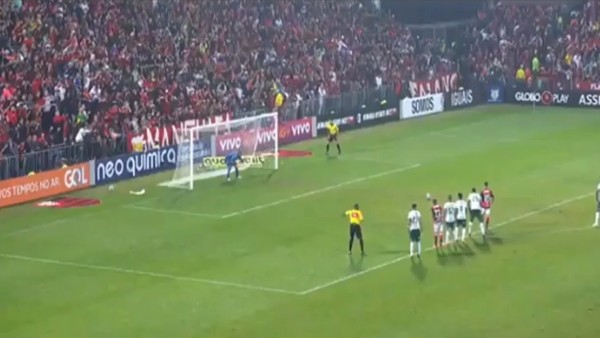 Diego Ribas taraftarlarını böyle üzdü