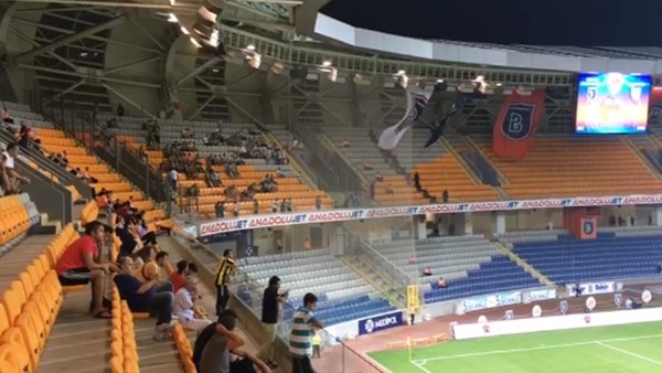 Taraftarların Başakşehir - Bursaspor maçına ilgisi yok