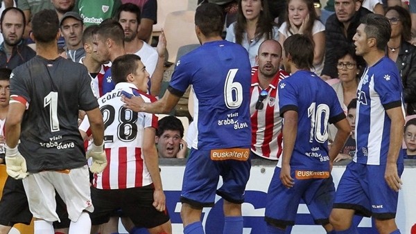 Alexis Ruano'dan hakeme fiziksel müdahale